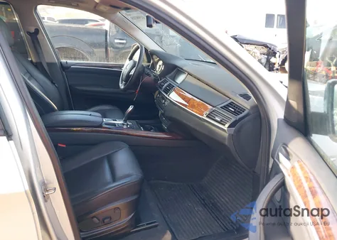 2012 BMW X5 xDrive35D z USA, uszkodzony, nr VIN 5UXZW0C53CL664016